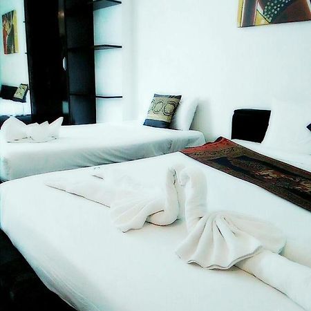 Lars-Lita Residence Patong Екстериор снимка