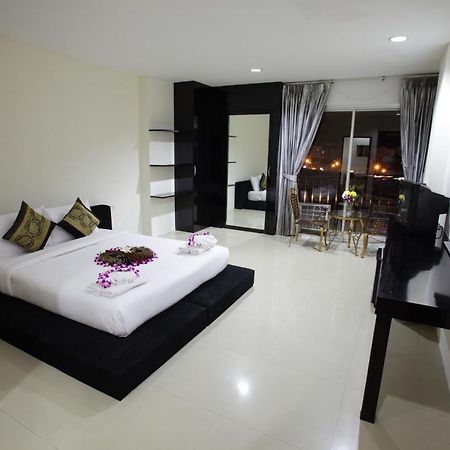 Lars-Lita Residence Patong Екстериор снимка