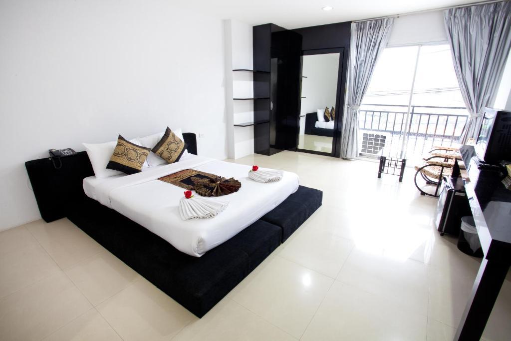 Lars-Lita Residence Patong Стая снимка