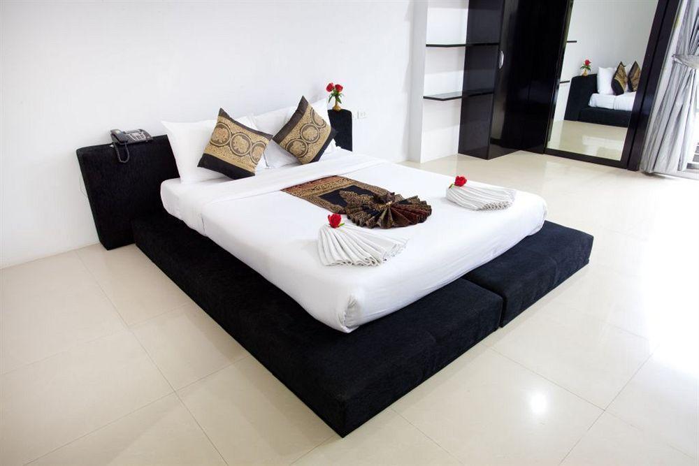 Lars-Lita Residence Patong Екстериор снимка