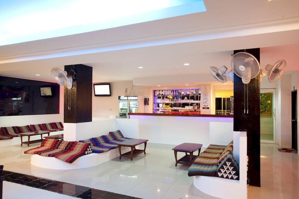 Lars-Lita Residence Patong Екстериор снимка