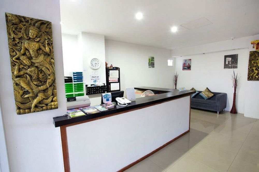 Lars-Lita Residence Patong Екстериор снимка