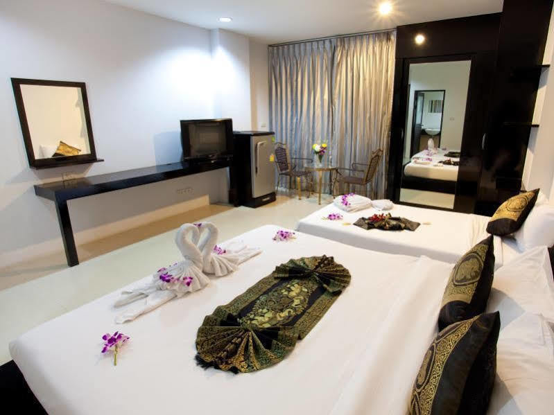 Lars-Lita Residence Patong Екстериор снимка